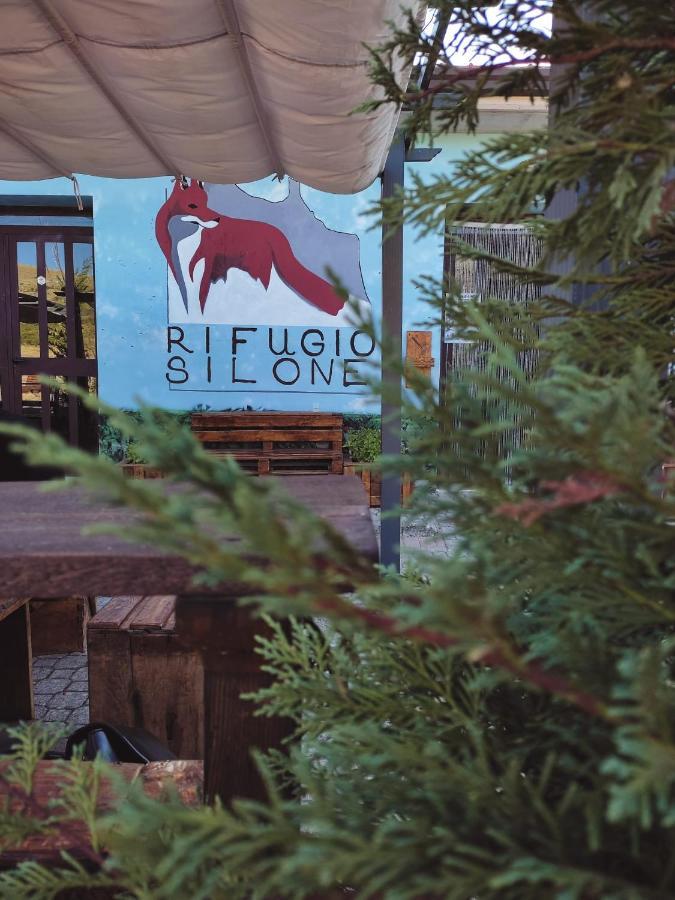 Rifugio Silone Vandrehjem Pescina Eksteriør billede